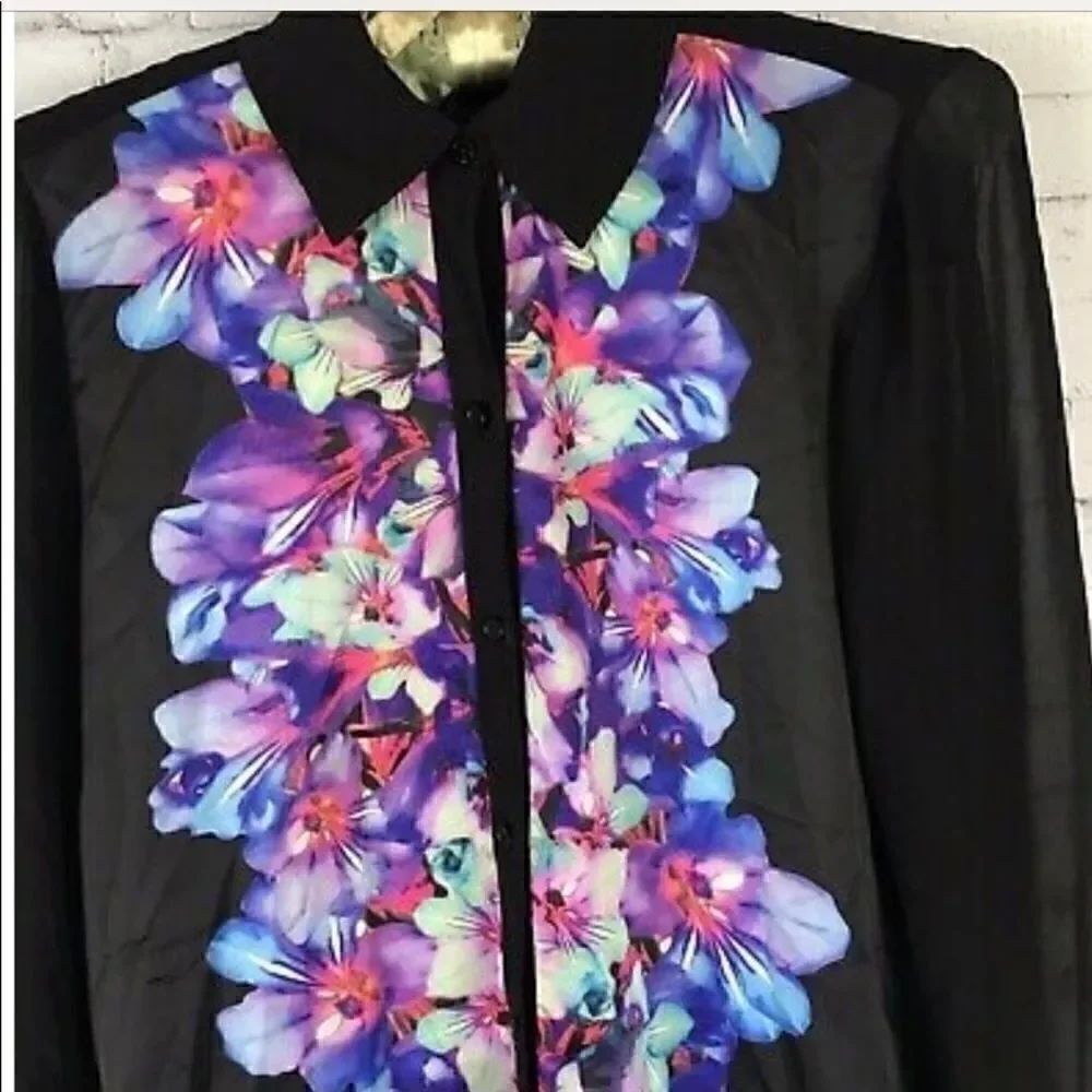 💥Express Button front floral print black blouse size : Small - Picture 11 of 13